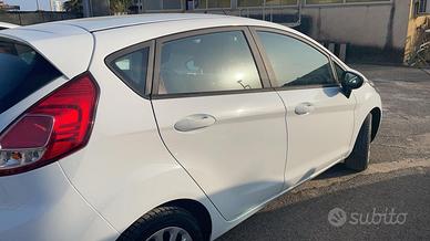 FORD Fiesta 6ª serie - 2016