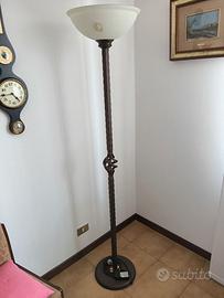 Lampada piantana da soggiorno