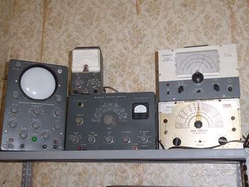 vecchio oscilloscopio oscillatore modulato tester