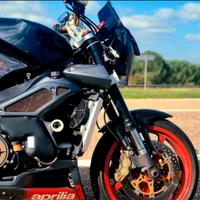aprilia tuono 