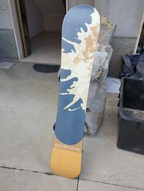 Tavola da snow con attacchi