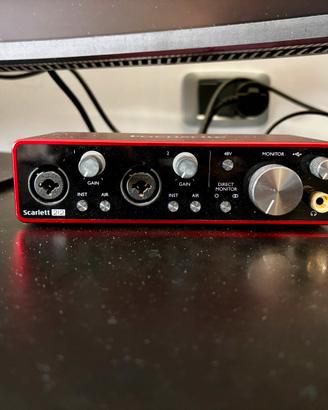 Focusrite Scarlett 2i2 3rd Gen - Perfetta Scheda