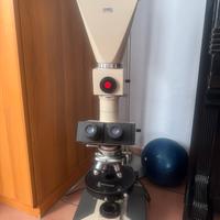 Microscopio professionale