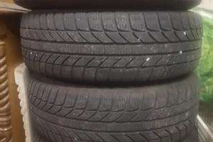 gomme invernali 195/65/15 Mercedes B 180 