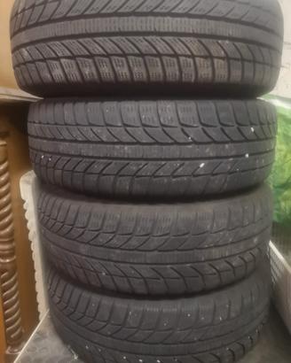 gomme invernali 195/65/15 Mercedes B 180 