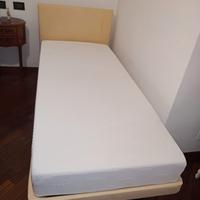 Letto singolo e materasso tempur