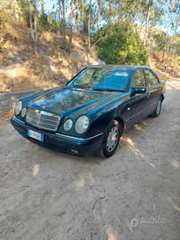 Mercedes e200 elegance