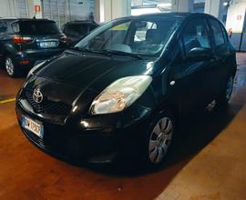 TOYOTA Yaris 1.3 5 porte