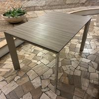 Tavolo con sedie Calligaris