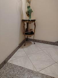 Porta telefono ad angolo