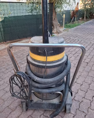 Bidone industriale aspiratutto
