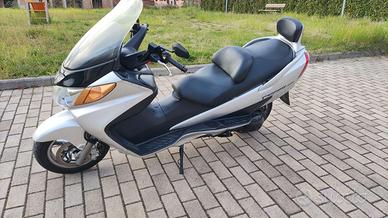 Suzuki Burgman 400 K4
