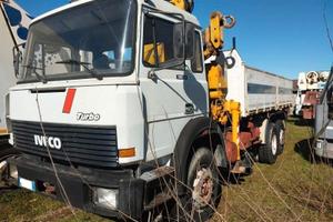 IVECO UNIC M1 GRU RIBALTABILE