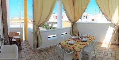 Bi-locale tre posti letto torre san Giovanni