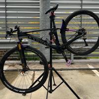 Canyon Lux MTB Full accessoriata