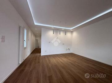 CASA INDIPENDENTE A POZZONOVO