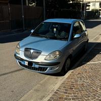 Lancia y 2005 2 proprietari