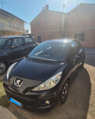 Peugeot 207  1.4