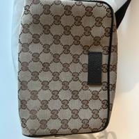 Marsupio Gucci GG Supreme con ricevuta