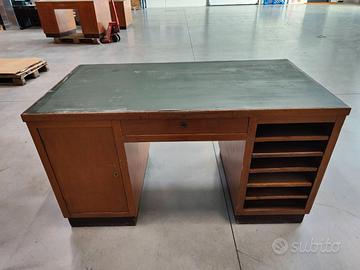 Scrivania Ministeriale Classica Elegante 150x80 cm
