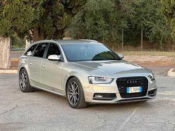 Audi A4 2.0 Tdi  177 Cv Sline+