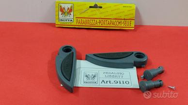 Cp. Poggiapiedi  PIAGGIO LIBERTY 50