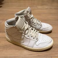 Air Jordan Mid triple White