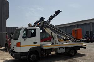 PIATTAFORMA AEREA AUTOCARRATA 15 METRI PATENTE C