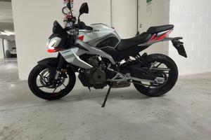 Aprilia tuono 457