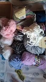 Stock lana vari colori e dimensioni