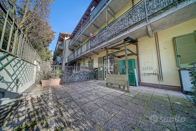 CENTRO 2 LOCALI IN CLASSE C CON TERRAZZO E POSTO A