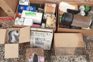 Vecchi ricambi auto Land Rover 