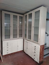 Mobili farmacia