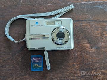 Macchina fotografica digitale Konica Minolta 