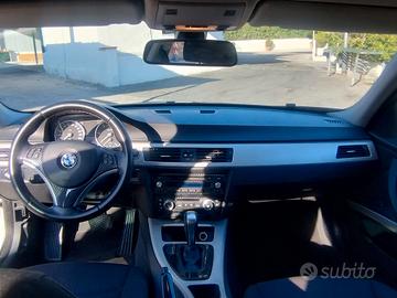 BMW 320d xDrive 
