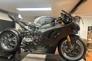 Ducati Panigale V4 Superbike V4RS 25