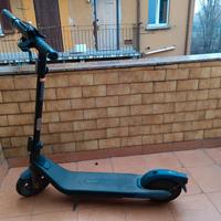 Monopattino elettrico Ninebot E2 Pro