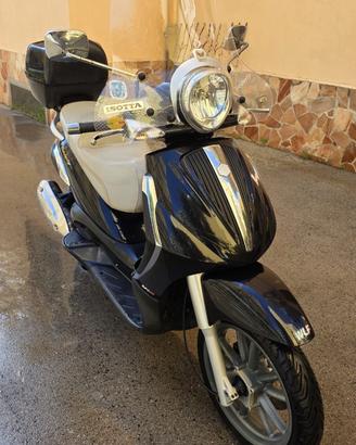 Piaggio Beverly Tourer 250