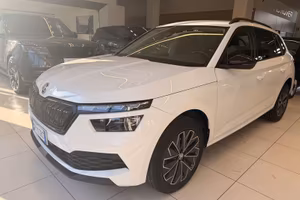 Škoda Kamiq 1.0 TSI 95cv BLACK DOTS