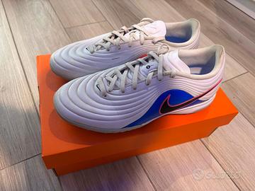 Scarpe da calcetto Nike Tiempo Maestro Academy TF