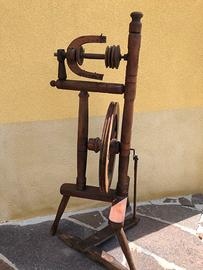 Antico Filarello in legno funzionante