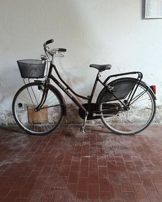 bicicletta da donna mai usata