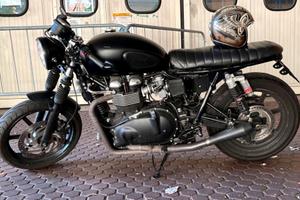 Triumph Bonneville T100 865 Café Racer Custom