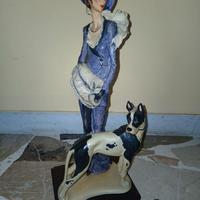 Statua di "dama con alano"