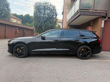 VOLVO V60II 2.0 150CV Anno 2020