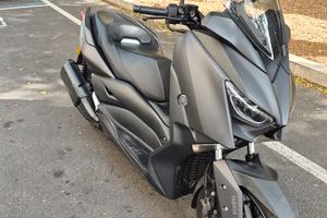 Xmax 300 2022