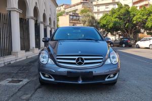 Autofunebre Mercedes R