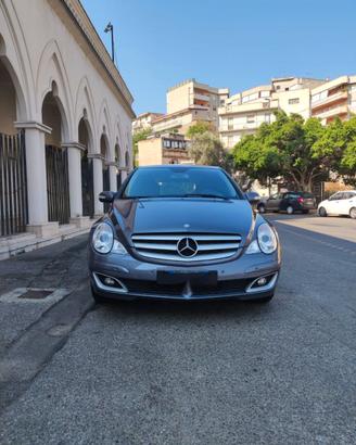 Autofunebre Mercedes R