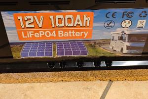 Batteria LiFePo 12V solare camper 