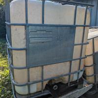 Cisterna plastica con bancale cm 90x110